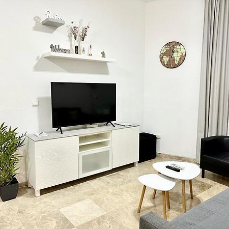 Apartamento Acogedor Y Moderno En Pleno Centro De Sevilla Con Parking Gratis Exterior foto