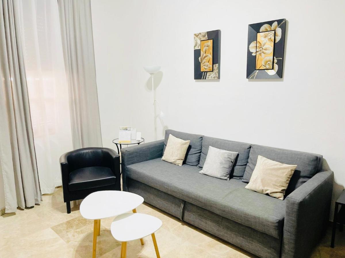 Apartamento Acogedor Y Moderno En Pleno Centro De Sevilla Con Parking Gratis Exterior foto