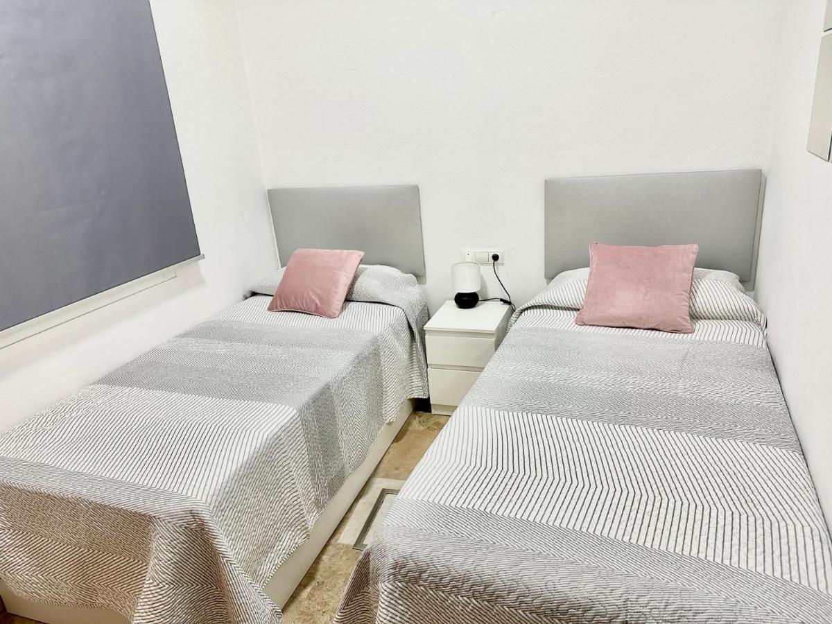 Apartamento Acogedor Y Moderno En Pleno Centro De Sevilla Con Parking Gratis Exterior foto