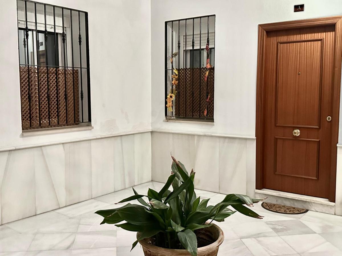 Apartamento Acogedor Y Moderno En Pleno Centro De Sevilla Con Parking Gratis Exterior foto